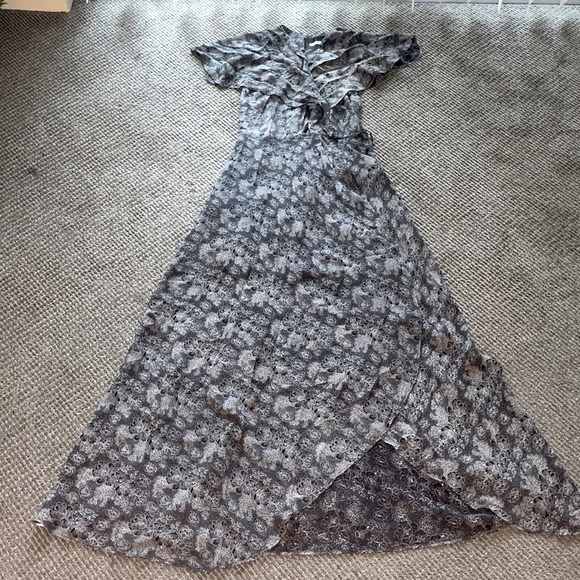 Reformation Black and White Floral Wrap Dress - Picture 3 of 10